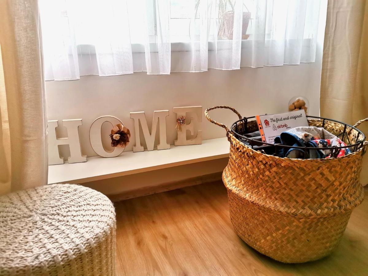 Cozyhome The Castle Apartment - Spacious, Quiet, High Ceiling Bratislava Extérieur photo